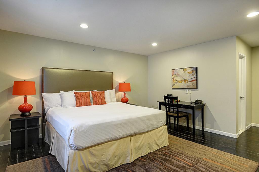 Shelter Angeles Hotel 3*